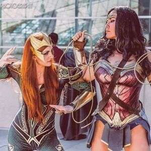 Meet your Posher, Corina